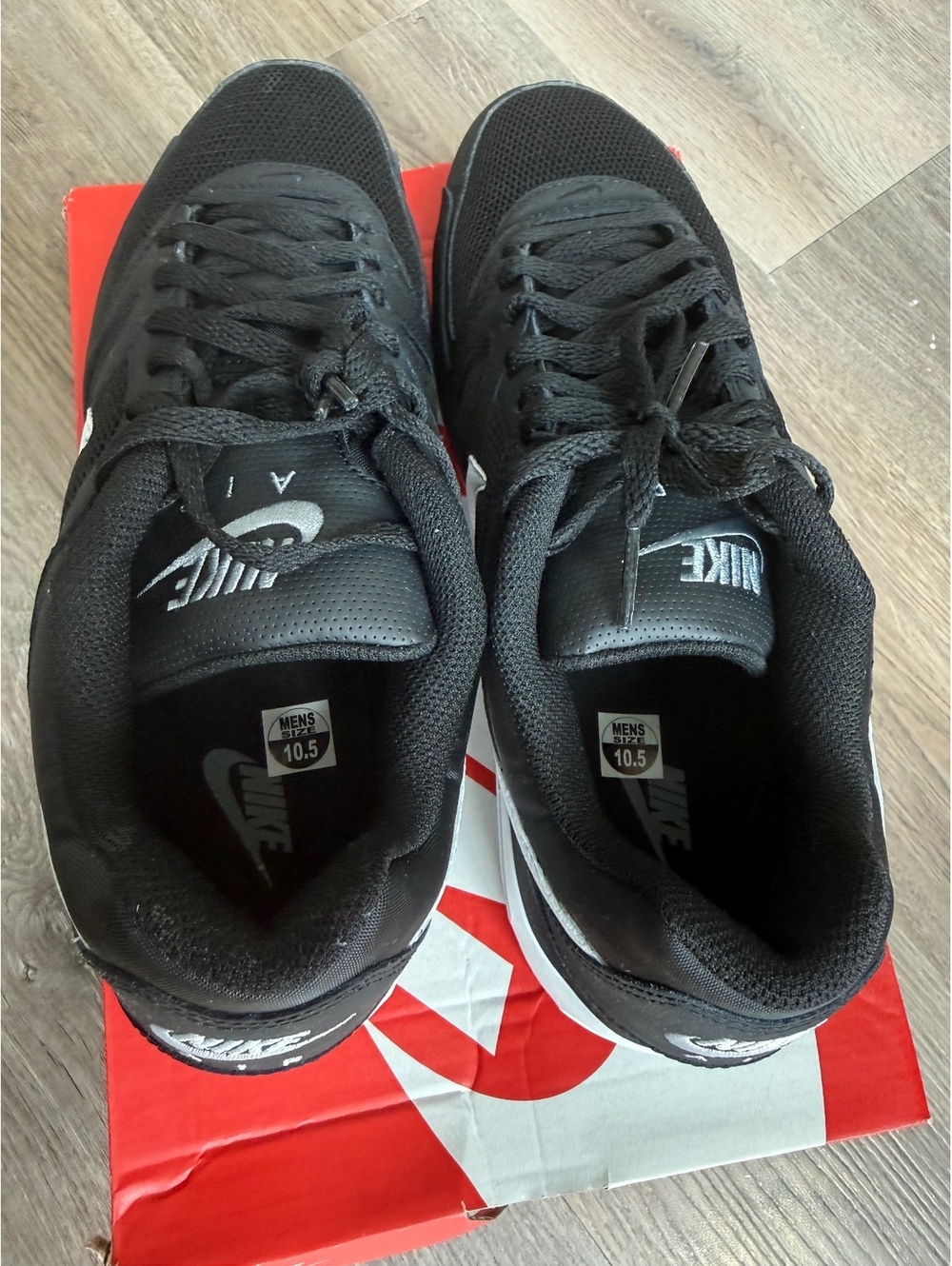 Nike Air Max Men's Running Shoes Black White Size 10.5 - Picture 4 of 5